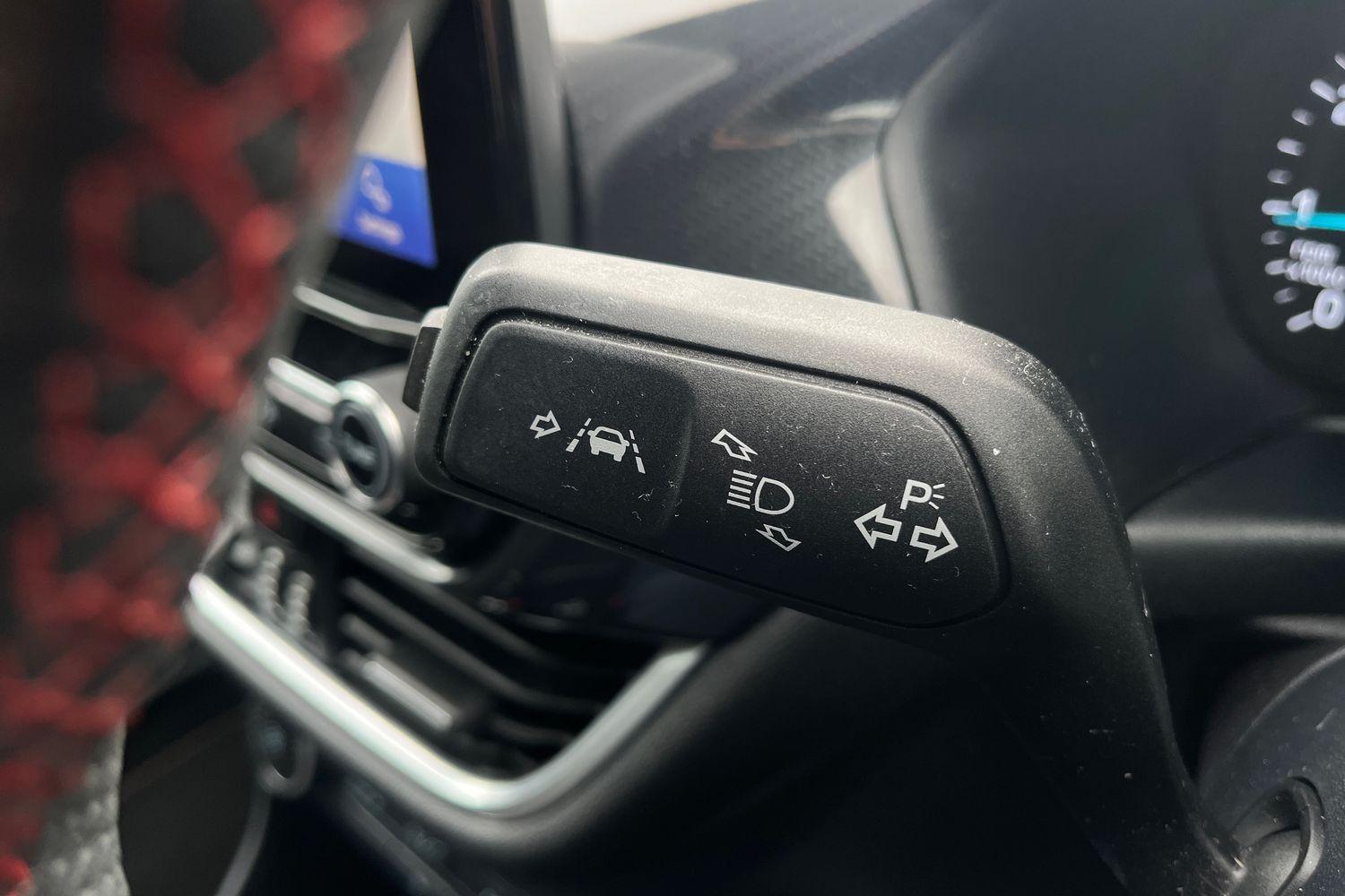Ford FIESTA Photo 13