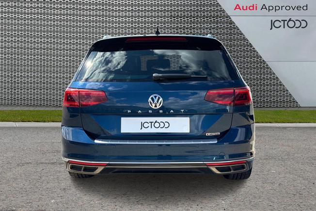VOLKSWAGEN Passat Photo 7