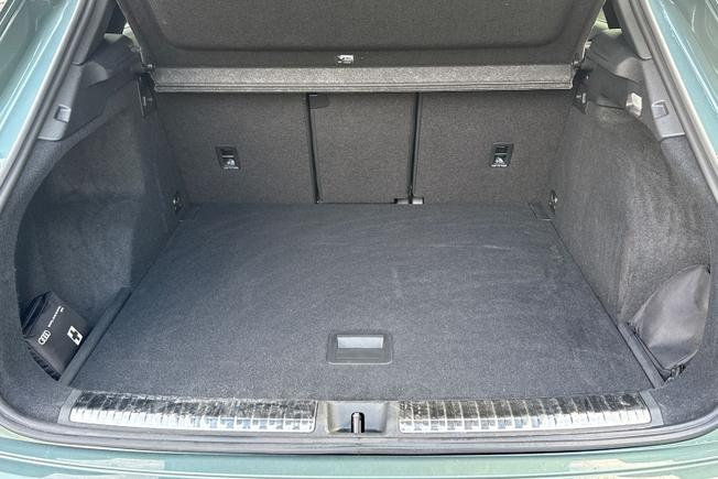 AUDI Q3 Photo 12
