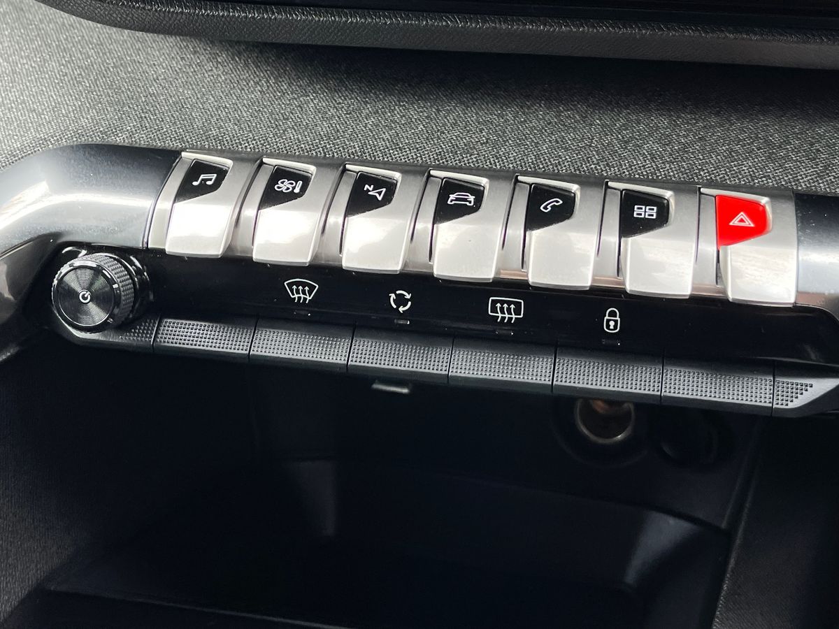 Peugeot 3008 Photo 12