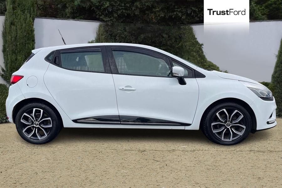 Renault CLIO Photo autoimg-965f01fd094db41cb7aab335ddc740d750fc8eb4.jpg