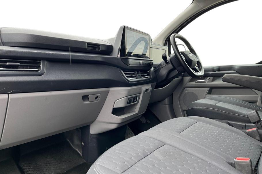 Used Ford TRANSIT CUSTOM FP24XFO 3