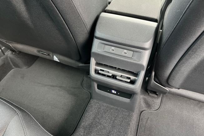 AUDI Q3 Photo 55