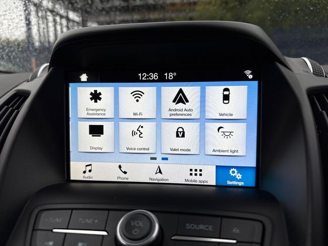 FORD Kuga Photo 44