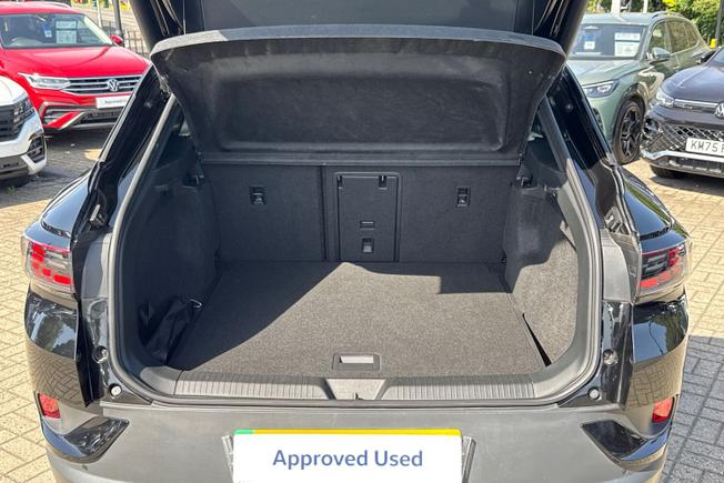 VOLKSWAGEN ID.4 Photo 31