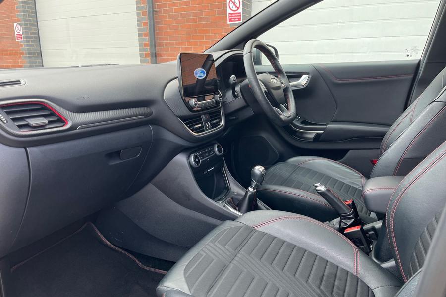 Ford PUMA Photo autoimg-966fa2e3558d39d560f0a698e7e9038e1bb37bca.jpg