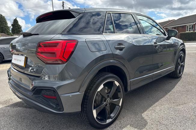 AUDI Q2 Photo 30