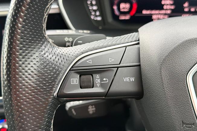Audi Q3 Photo 16