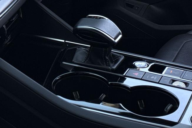 VOLKSWAGEN Touareg Photo 44