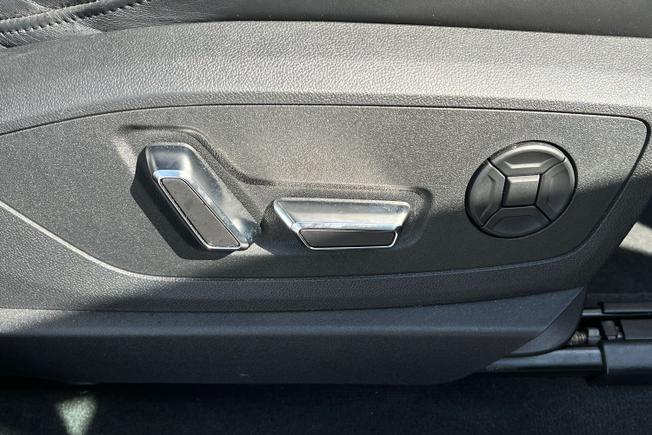 AUDI e-tron Photo 48