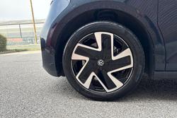 VOLKSWAGEN ID. Buzz Photo 5