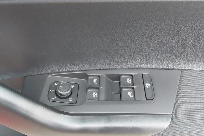 VOLKSWAGEN Polo Photo 32