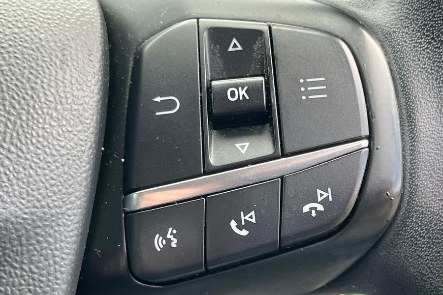 Ford FIESTA Photo autoimg-967462f6df7d02aee8ec981ea1e65942a89efd35.jpg