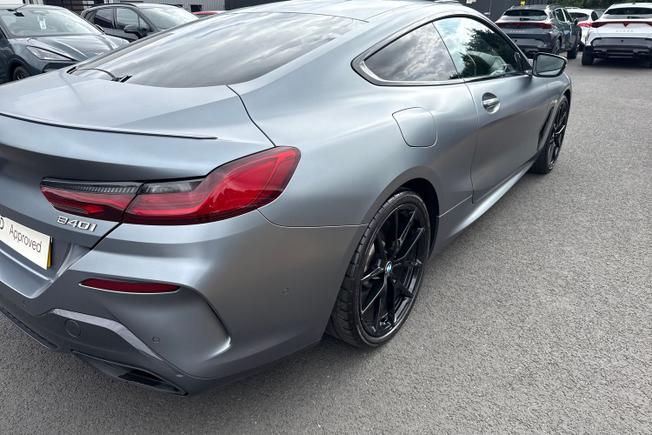 BMW 8 Series Photo 45