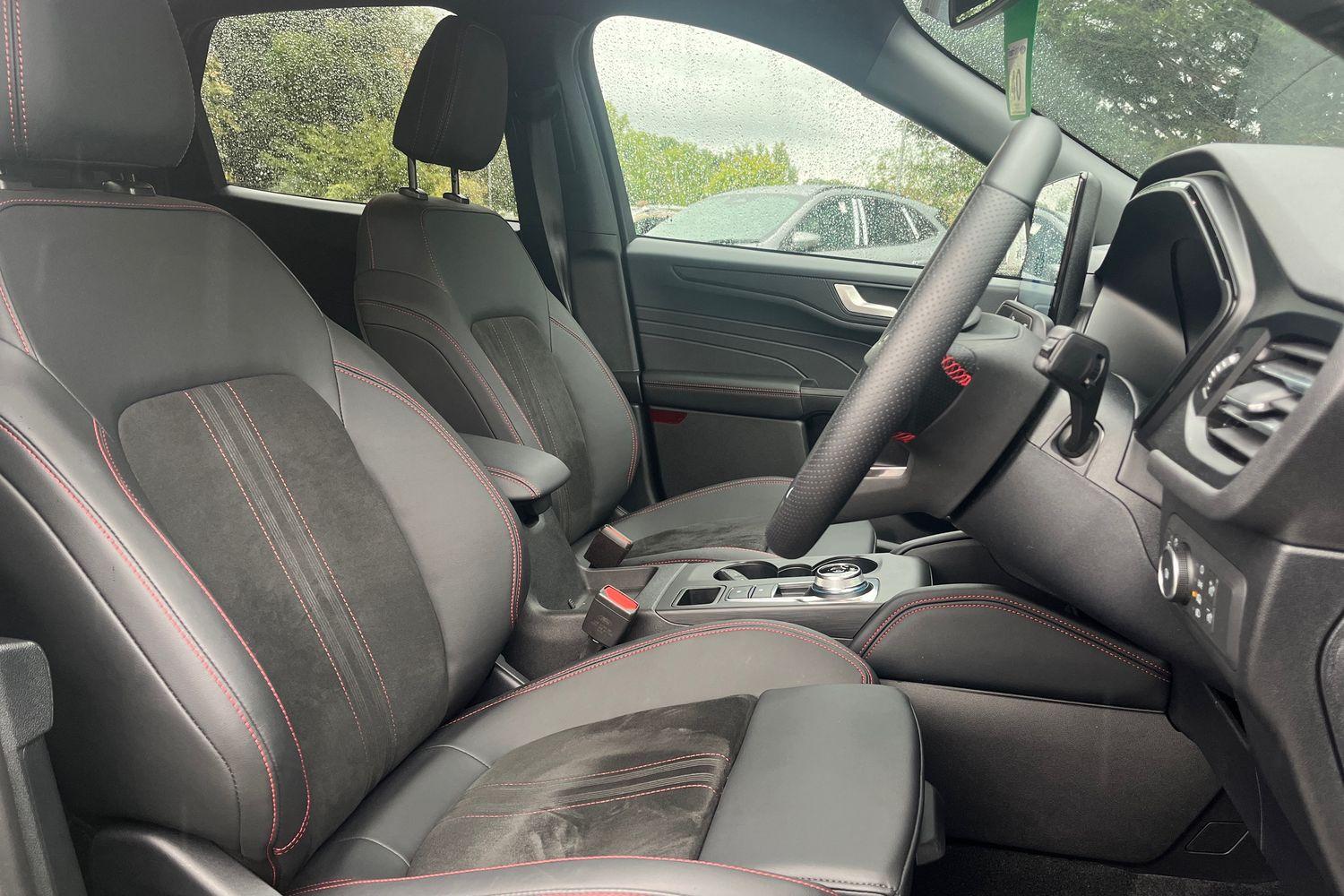 Ford KUGA Photo 18