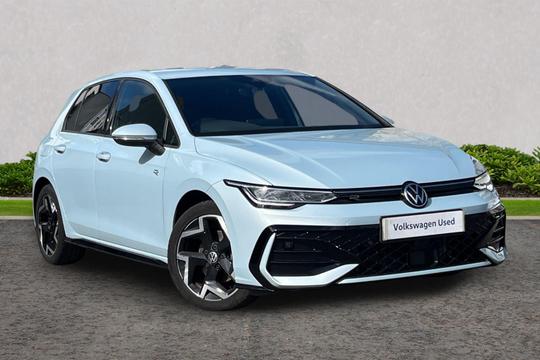 Volkswagen Golf Photo autoimg-967dc15e60998003bc4dd1a31b4837655d570fbb.jpg