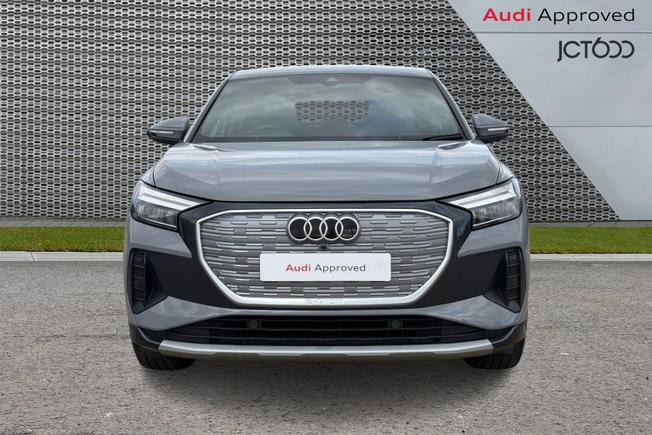 AUDI Q4 E-Tron Photo 8