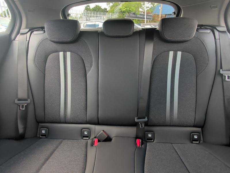 Used BMW 1 Series YG20AEF 29