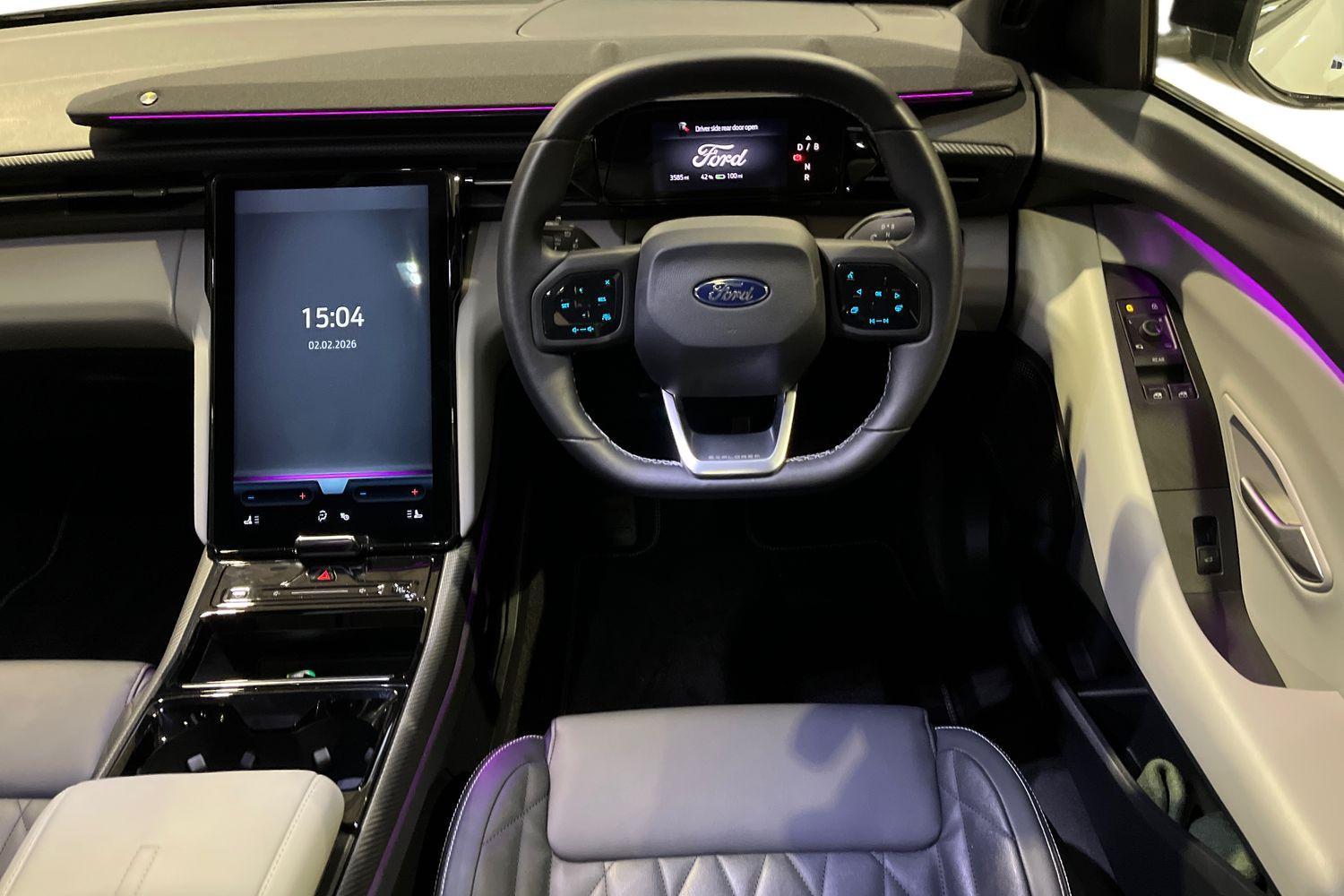 Ford EXPLORER Photo 10