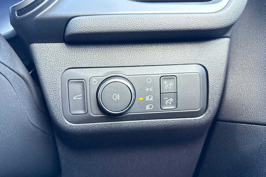 Ford KUGA Photo autoimg-96878337e8c3a2421248e859a35f7c5c30856973.jpg