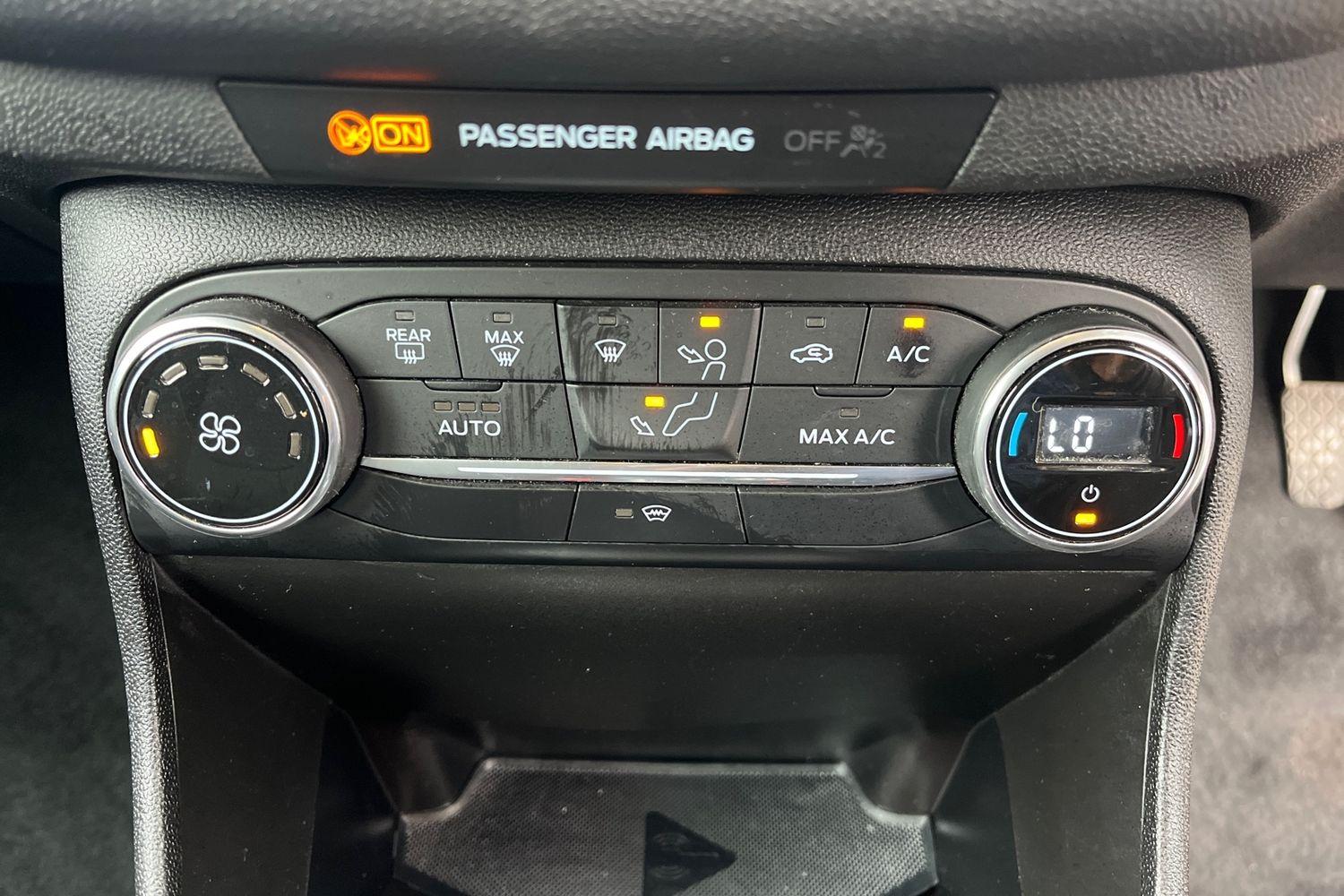 Ford Fiesta Photo 26