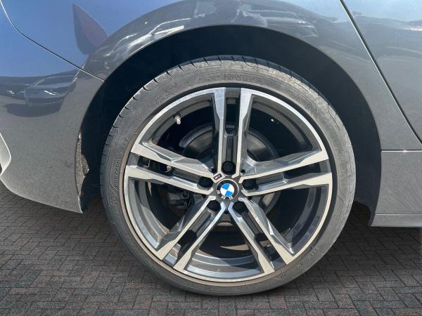 BMW 1 Series Photo autoimg-968b06db7fa16add046ae05592c9e0d1f9c0b990.jpg