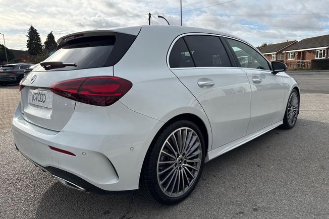 MERCEDES-BENZ A Class Photo 28