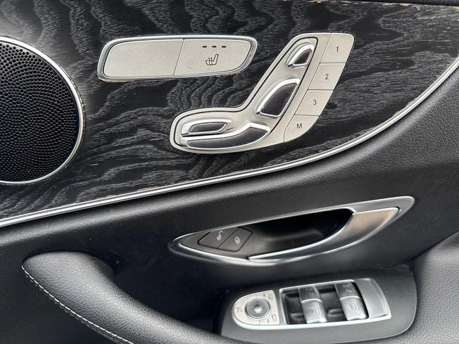 MERCEDES-BENZ E Class Photo 29
