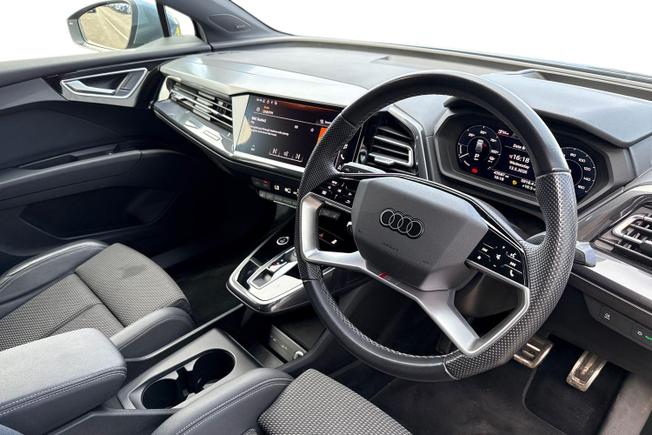 AUDI Q4 E-Tron Photo 6