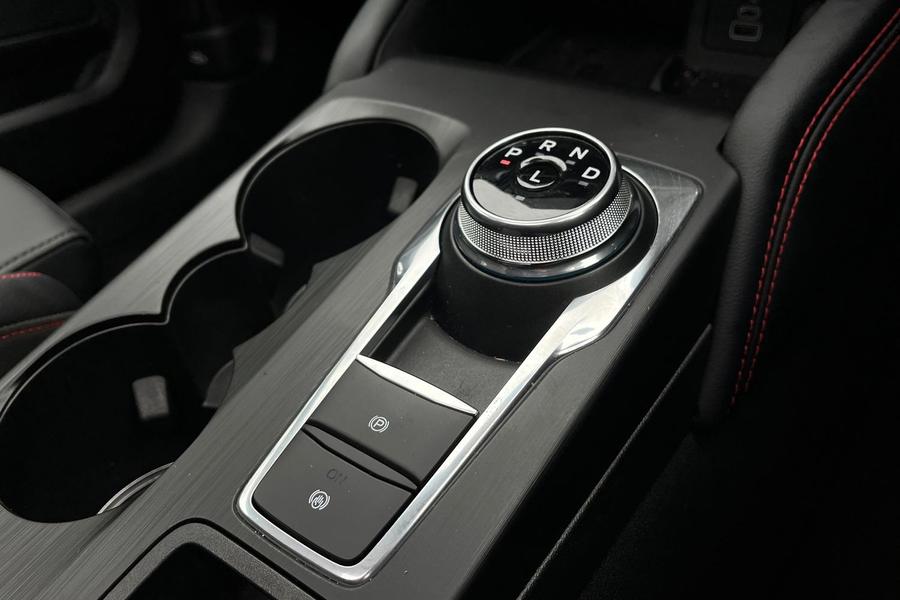 Ford Kuga Photo autoimg-9694c9f88213f455c6e095ac488e418d1996504b.jpg