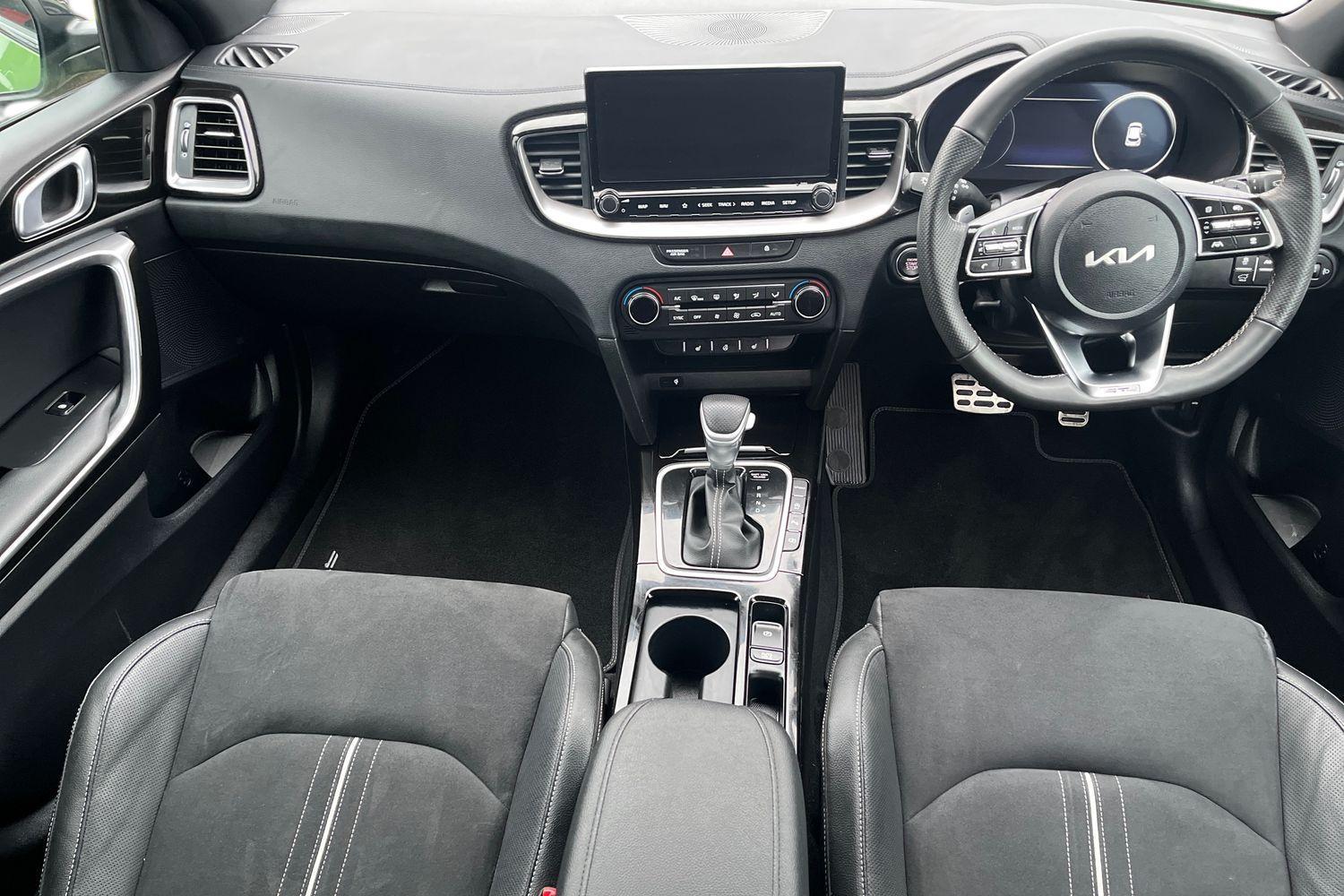 Kia XCEED Photo 9