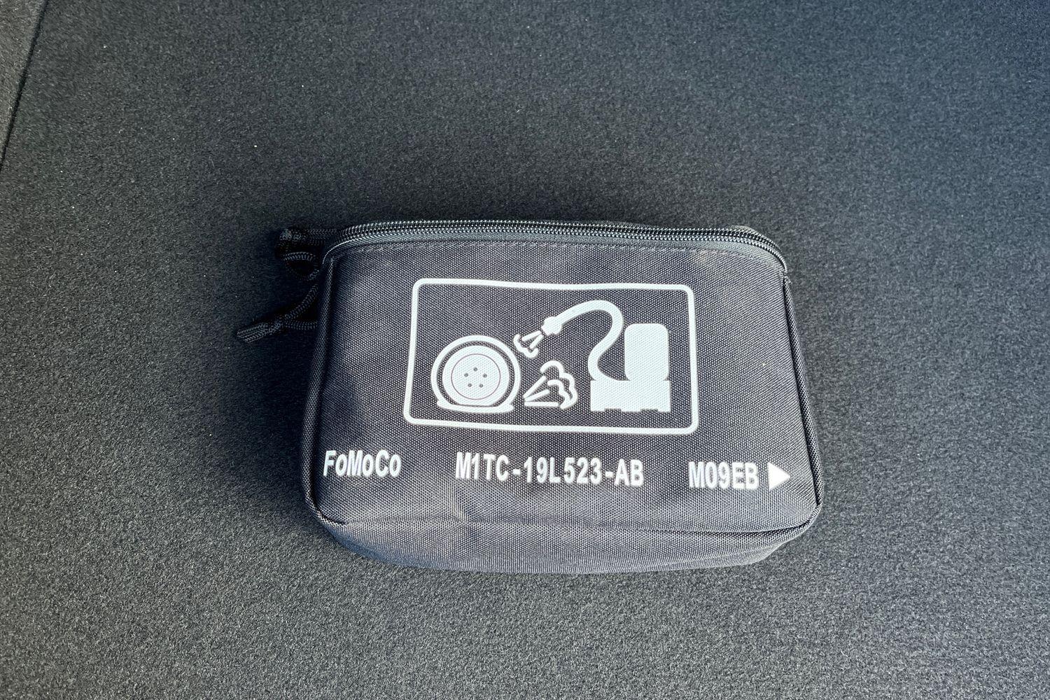 Ford FIESTA Photo 21