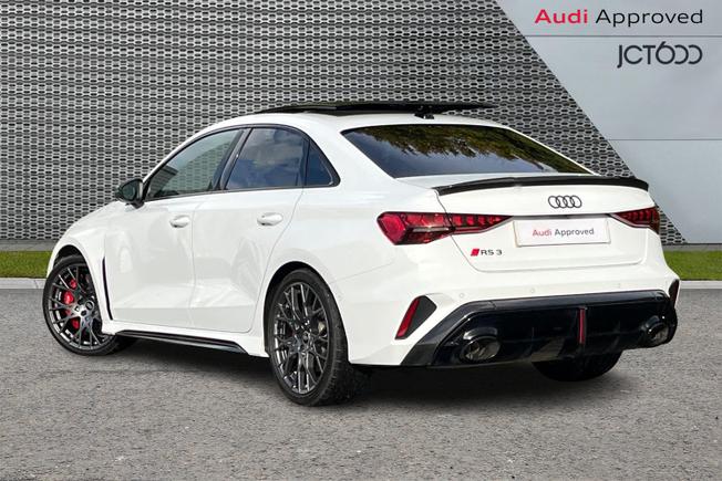 AUDI RS3 Photo 3