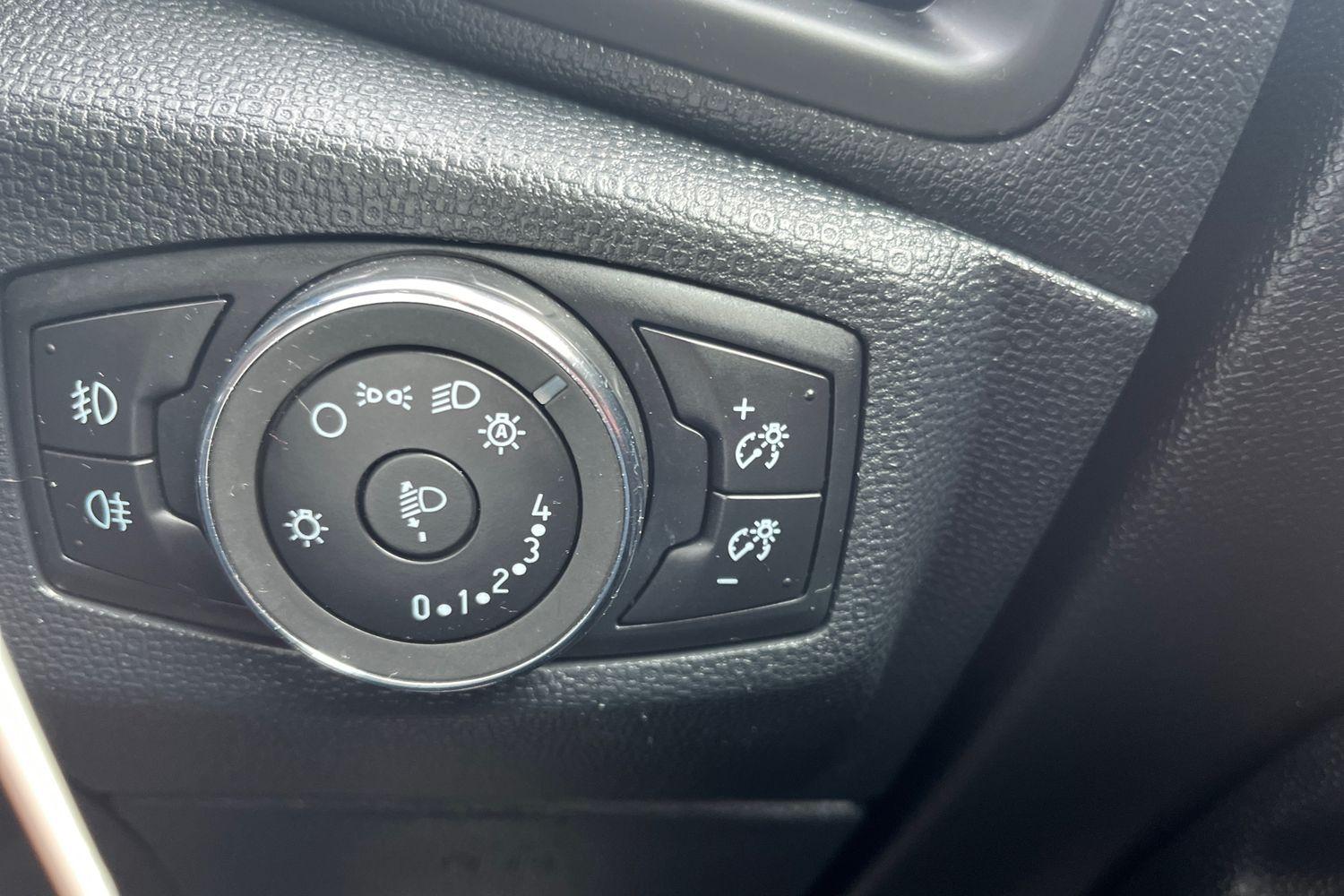 Ford ECOSPORT Photo 25