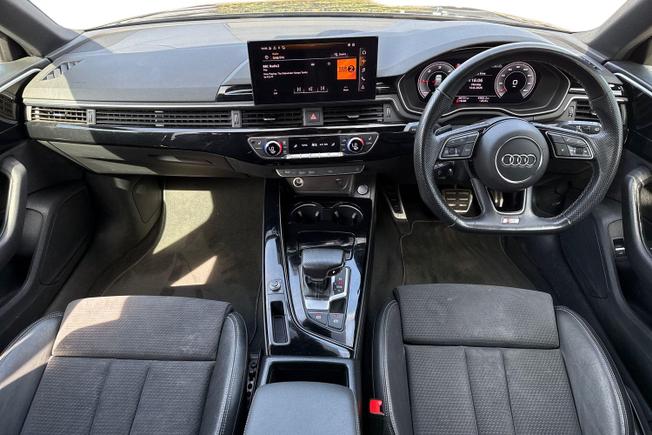 Audi A4 Avant Photo 10