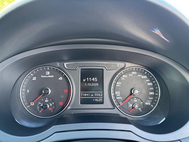 AUDI Q3 Photo 15