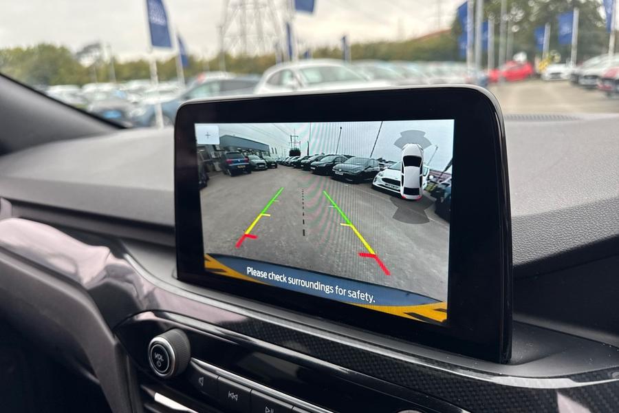 Ford KUGA Photo autoimg-96abf53640f939f5d73e775f465ab8d0621c00ad.jpg