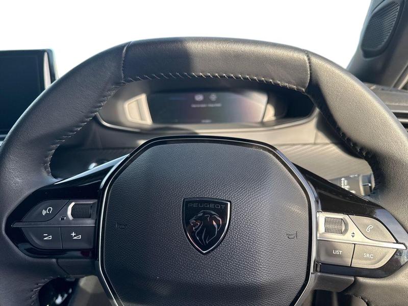 Used Peugeot 2008 LO24AWF 13