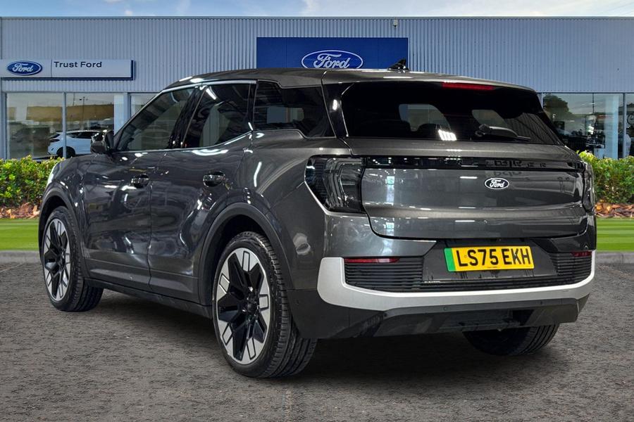 Ford Explorer Photo autoimg-96b2e75cebb24ed3932bc8c9251c46c55db91783.jpg