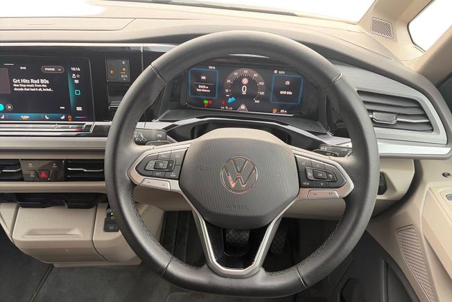 VOLKSWAGEN Multivan Photo 11