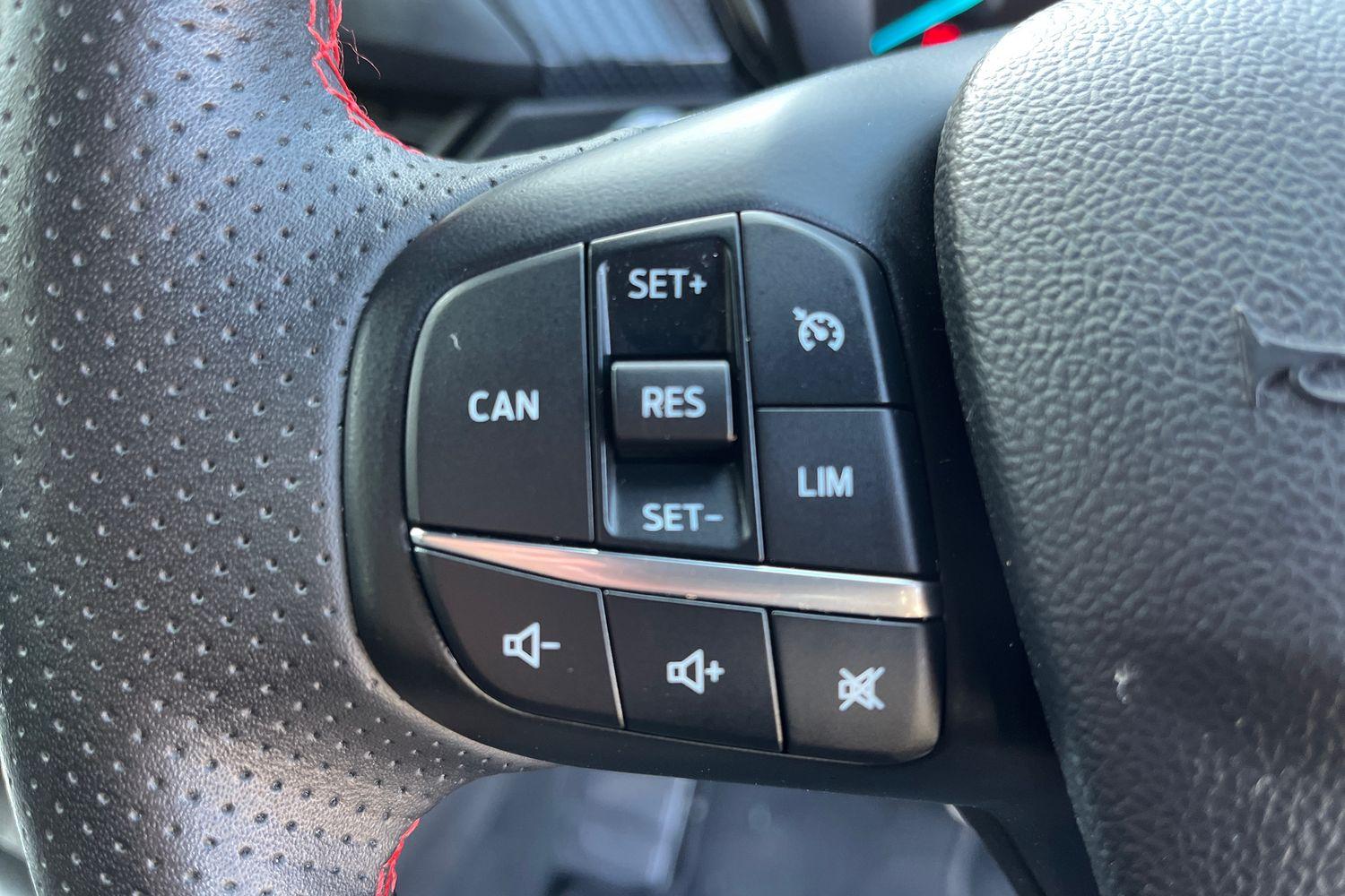 Ford FOCUS Photo 30