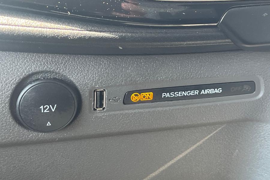 Ford TRANSIT Photo autoimg-96b5f45dd0c3648d22d8af7f7136c431ca642a74.jpg