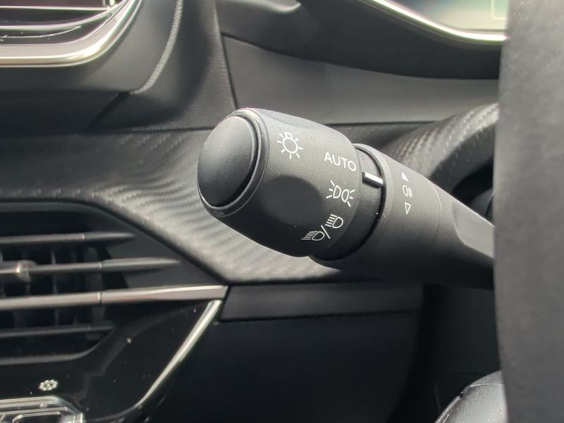 Used Peugeot 2008 RE72HTV 22
