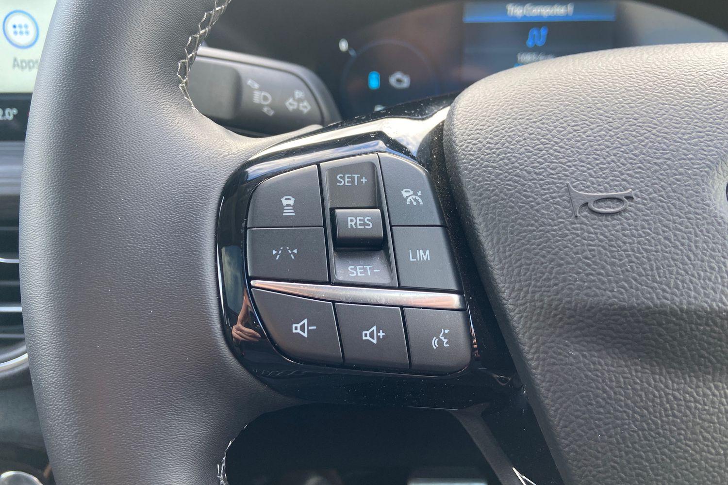 Ford KUGA Photo 26