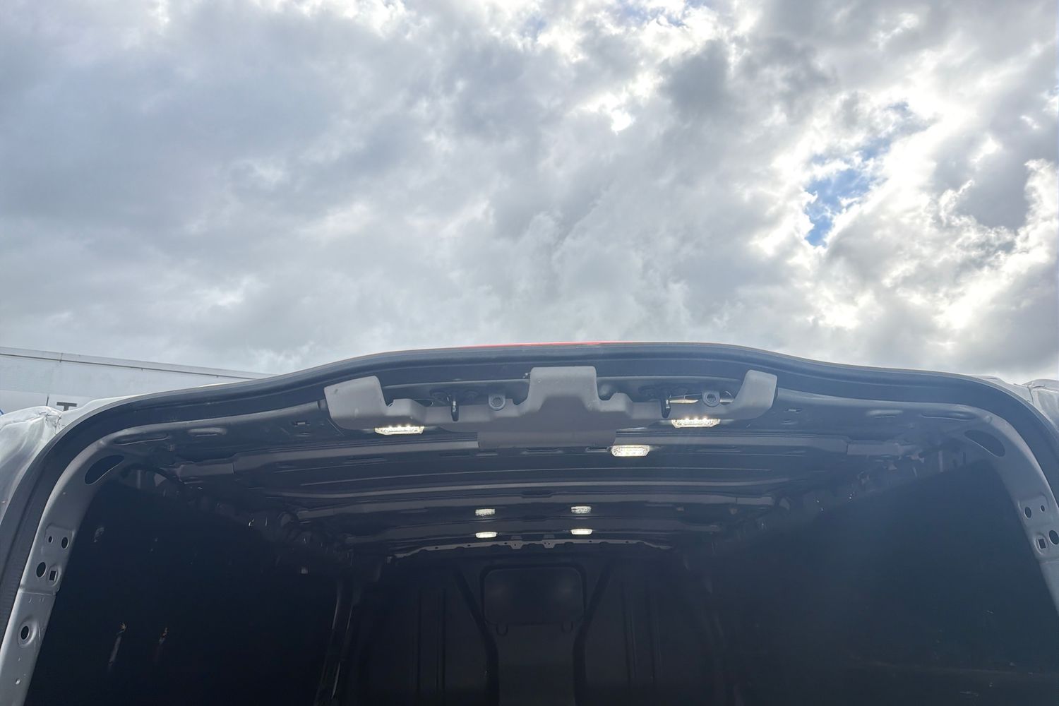 Ford TRANSIT CUSTOM Photo 34