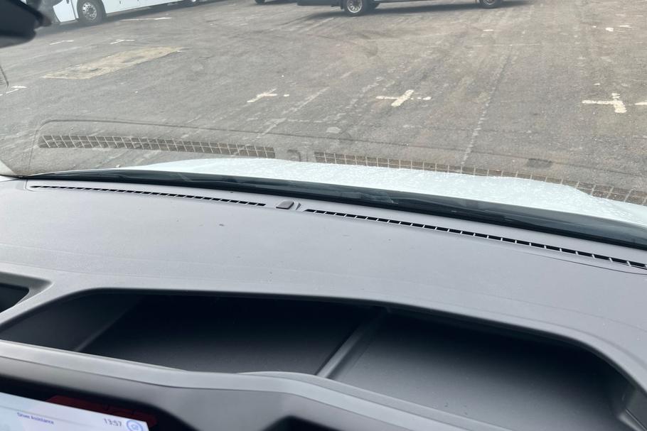 Used Ford E-TRANSIT CUSTOM MJ75WKO 28