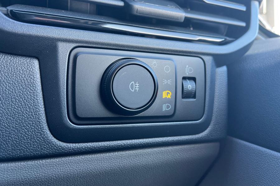 Ford E-Transit Custom Photo autoimg-96b930e279bdb717c8394e04abacf044c97e71c1.jpg