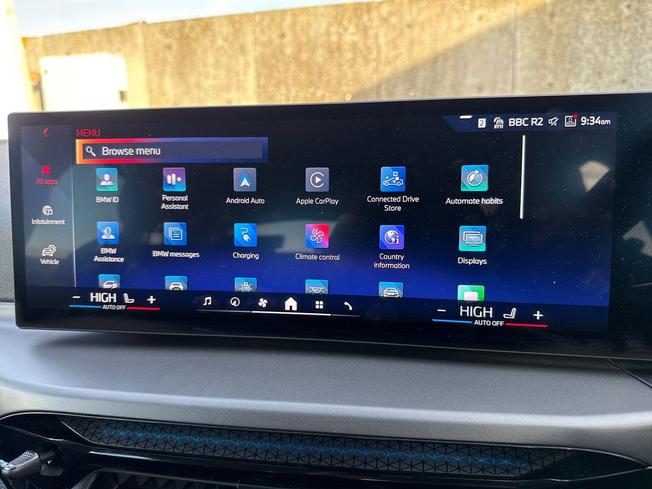 BMW I4 Photo 31