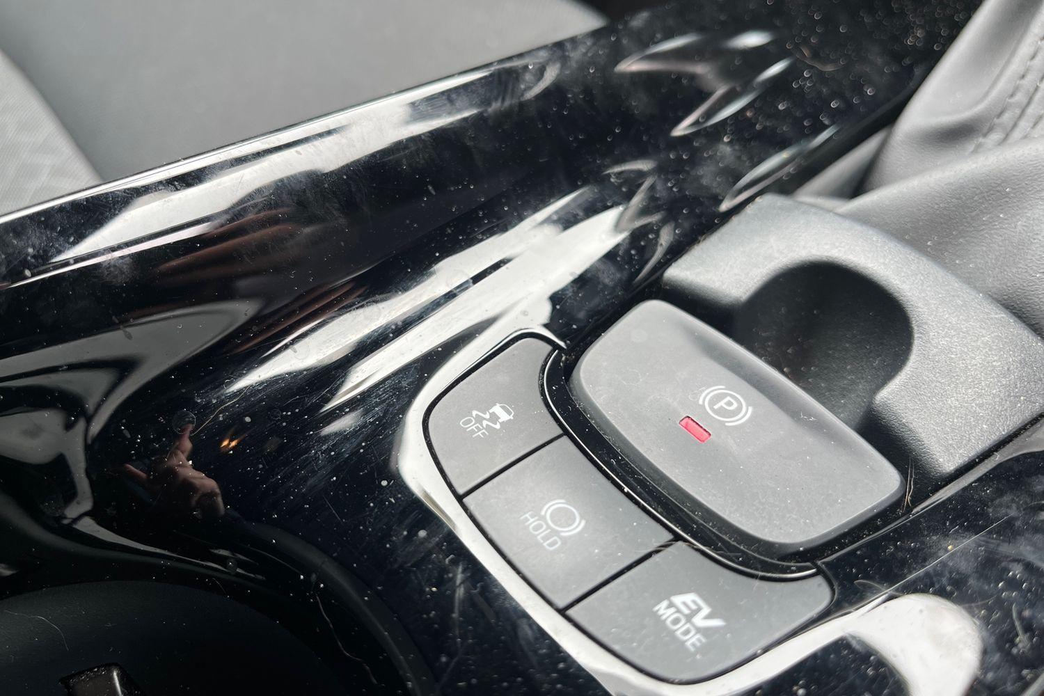Toyota C-HR Photo 39