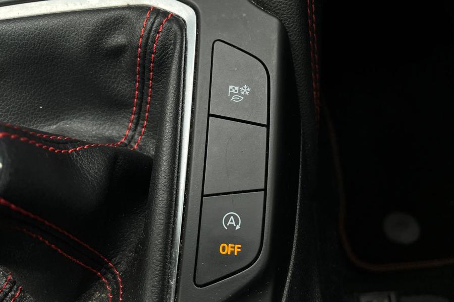 Ford Kuga Photo autoimg-96bfeeeb684e7e8253f3725813f9edee28f4a816.jpg